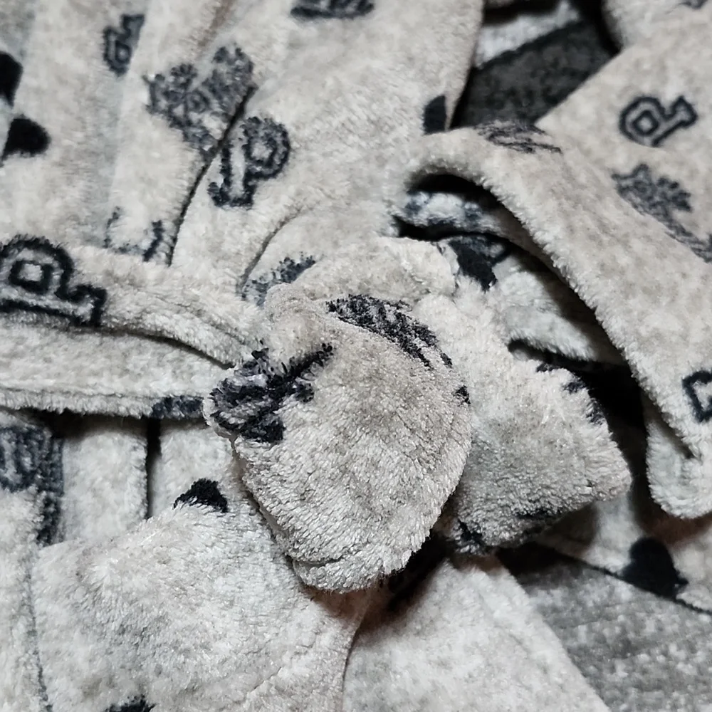 VS PINK 2019 COZY FLEECE MONOGRAM ROBE GRAY & BLUE M/L